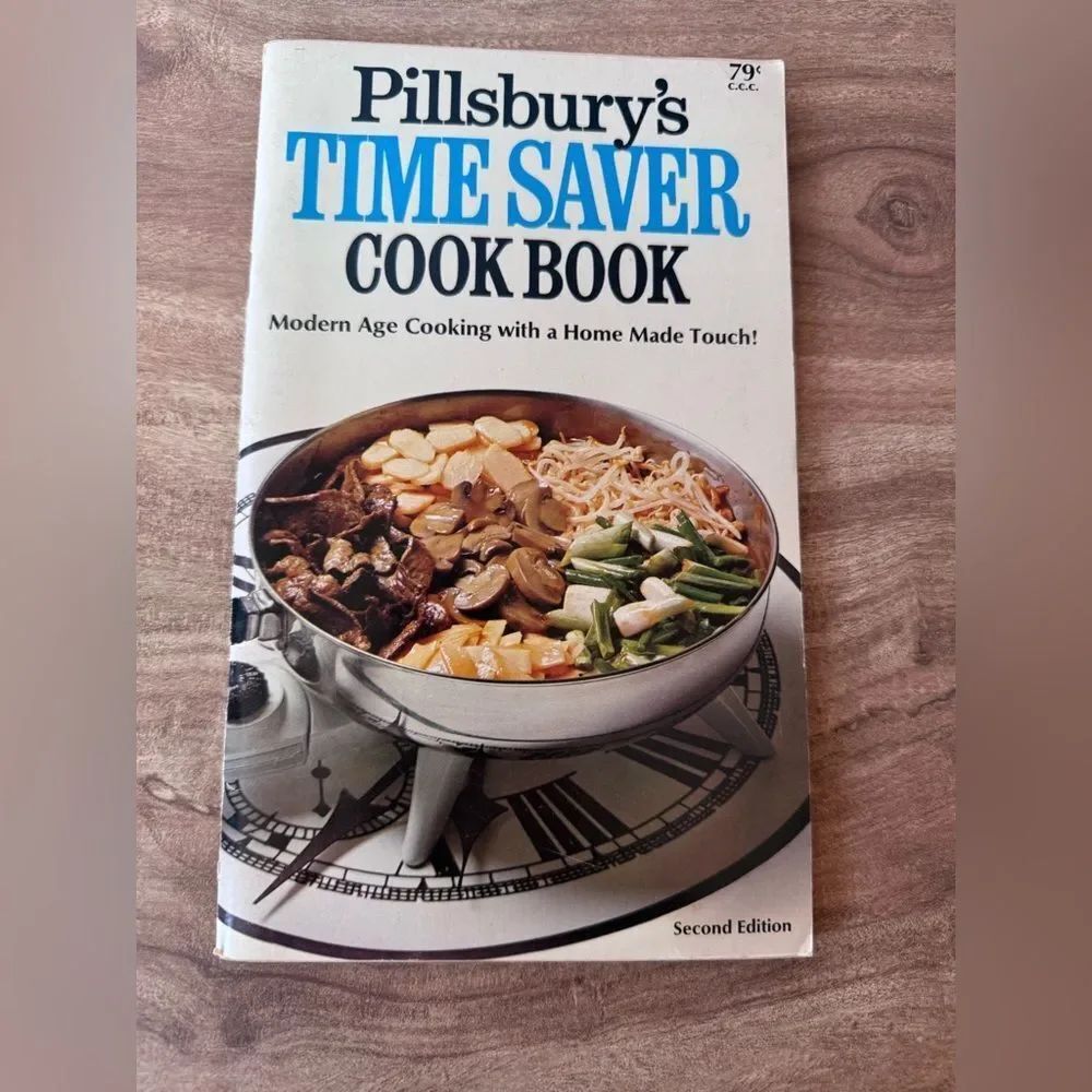 Vintage Cookbook Pillsbury Time Saver Cook Book 121 Recipes 1967 2nd Edition